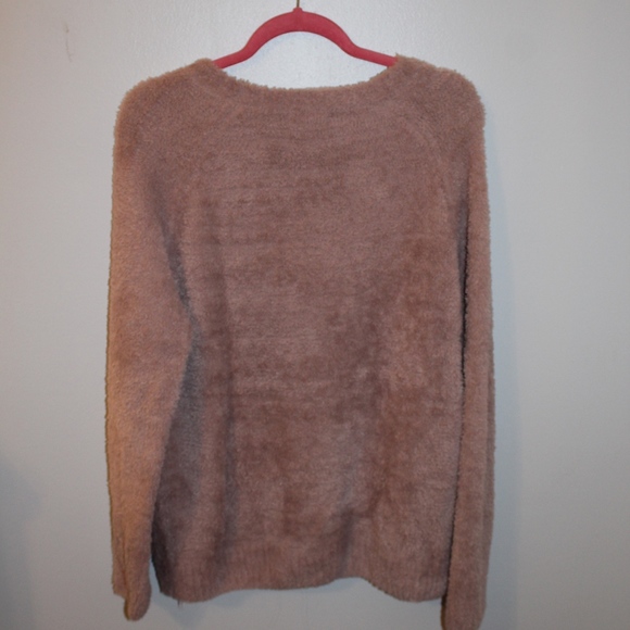 Deep Rose Colored Sweater - Picture 3 of 3